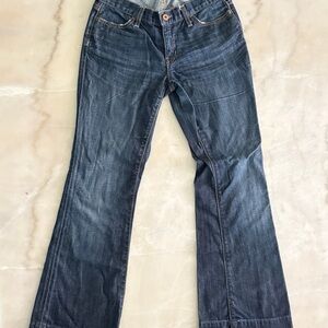 GAP long & lean flared jeans with a 90s vibe